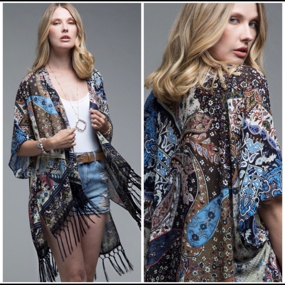 Paisley Print Fringe Short Kimono - Picture 3 of 6